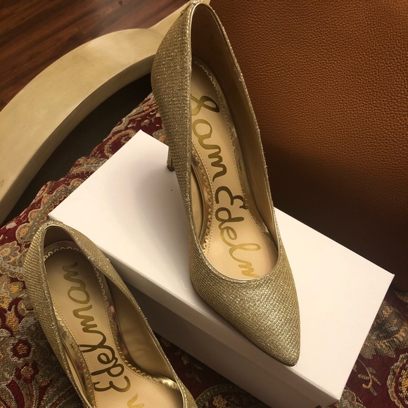 💖Pumps💖 - Picture 1 of 3